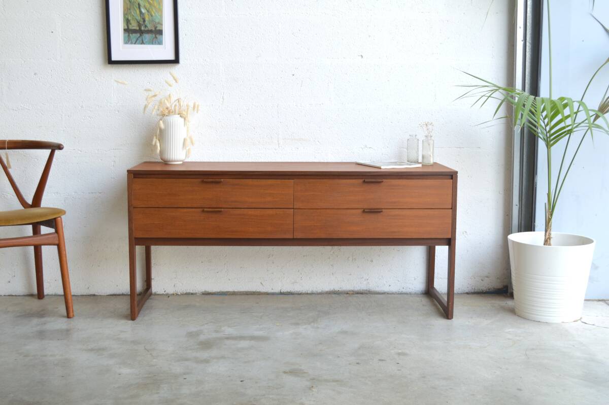 Enfilade console scandinave 137cm