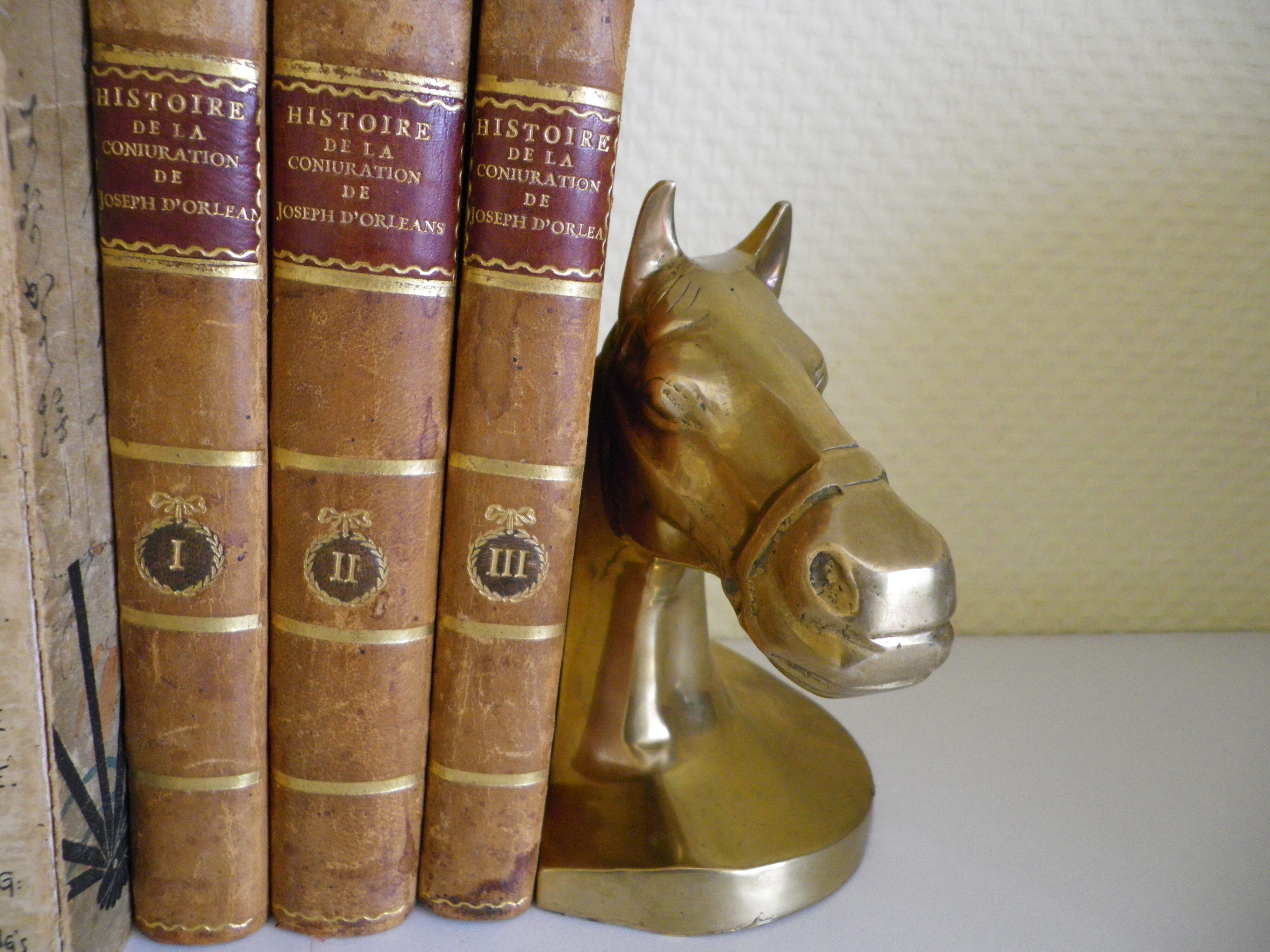 2 Horse-shaped bookends  in brass