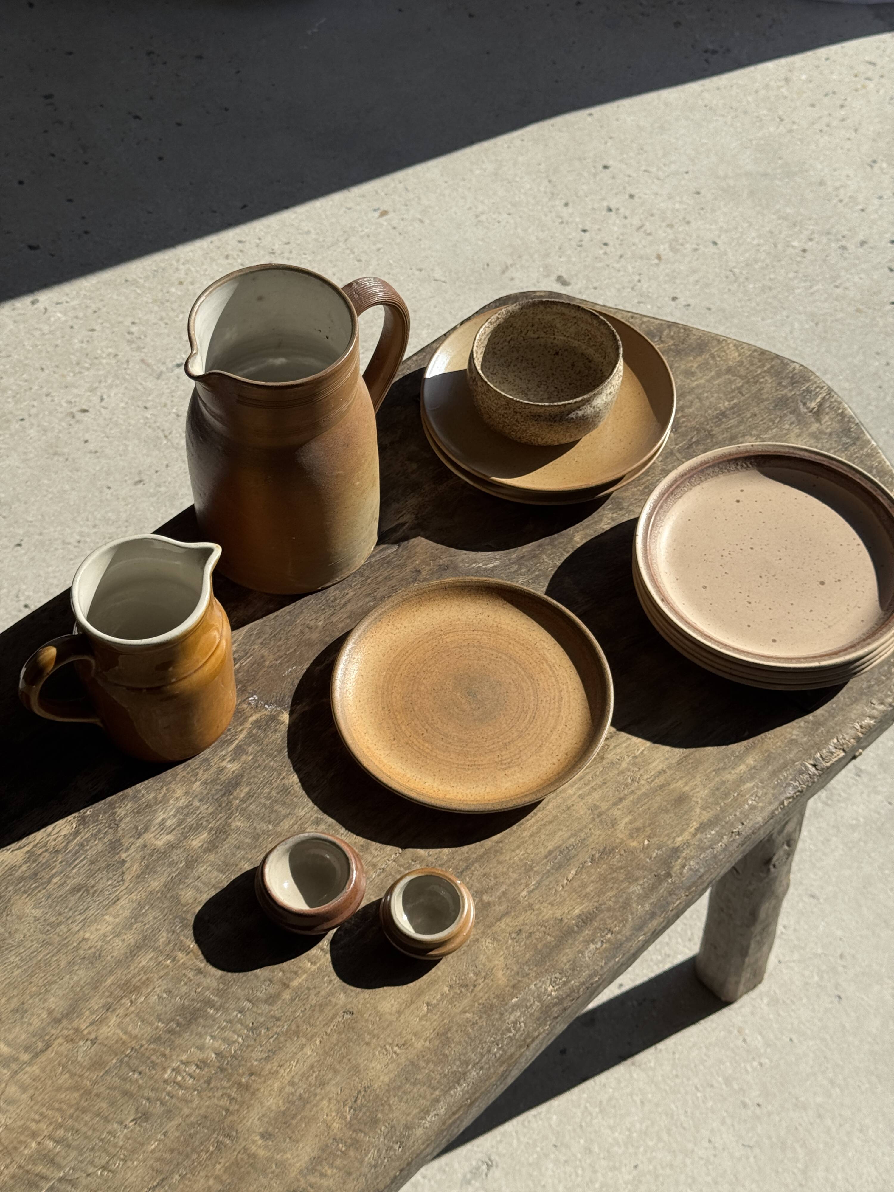 Lot de 4 assiettes à dessert en grès beige liseré brun Sarreguemines grès