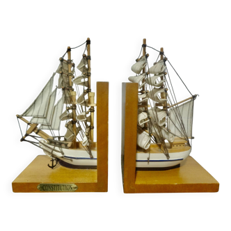 Serre-livres bateaux