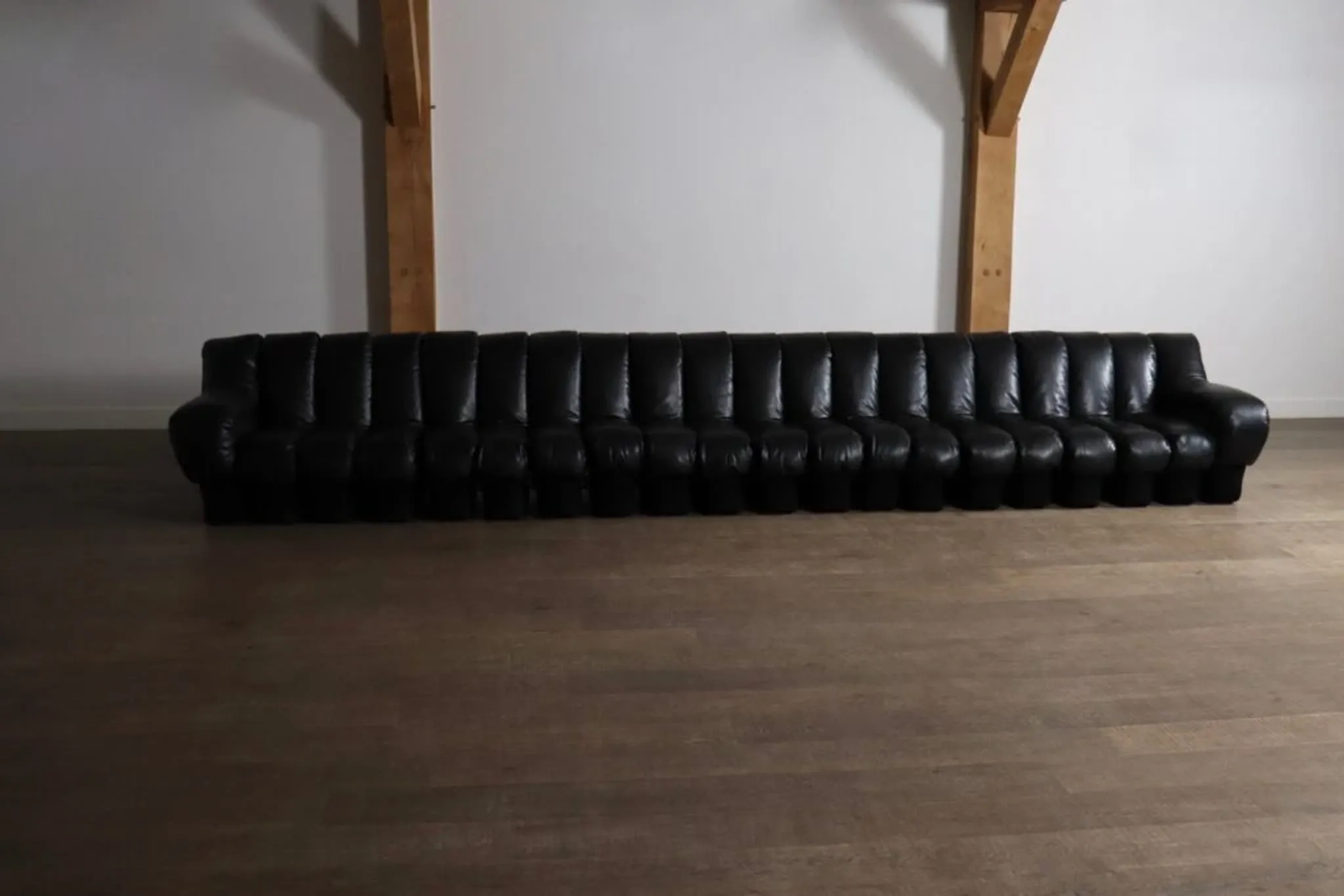De Sede DS 600 “Non-Stop” sectional black leather sofa by Heinz Ulrich, Ueli Berger and Eleanora Peduzzi-Riva, 1970s