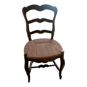 Chaise paillée rustique