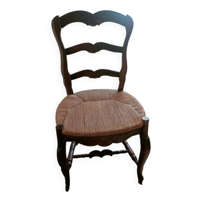 Chaise paillée rustique