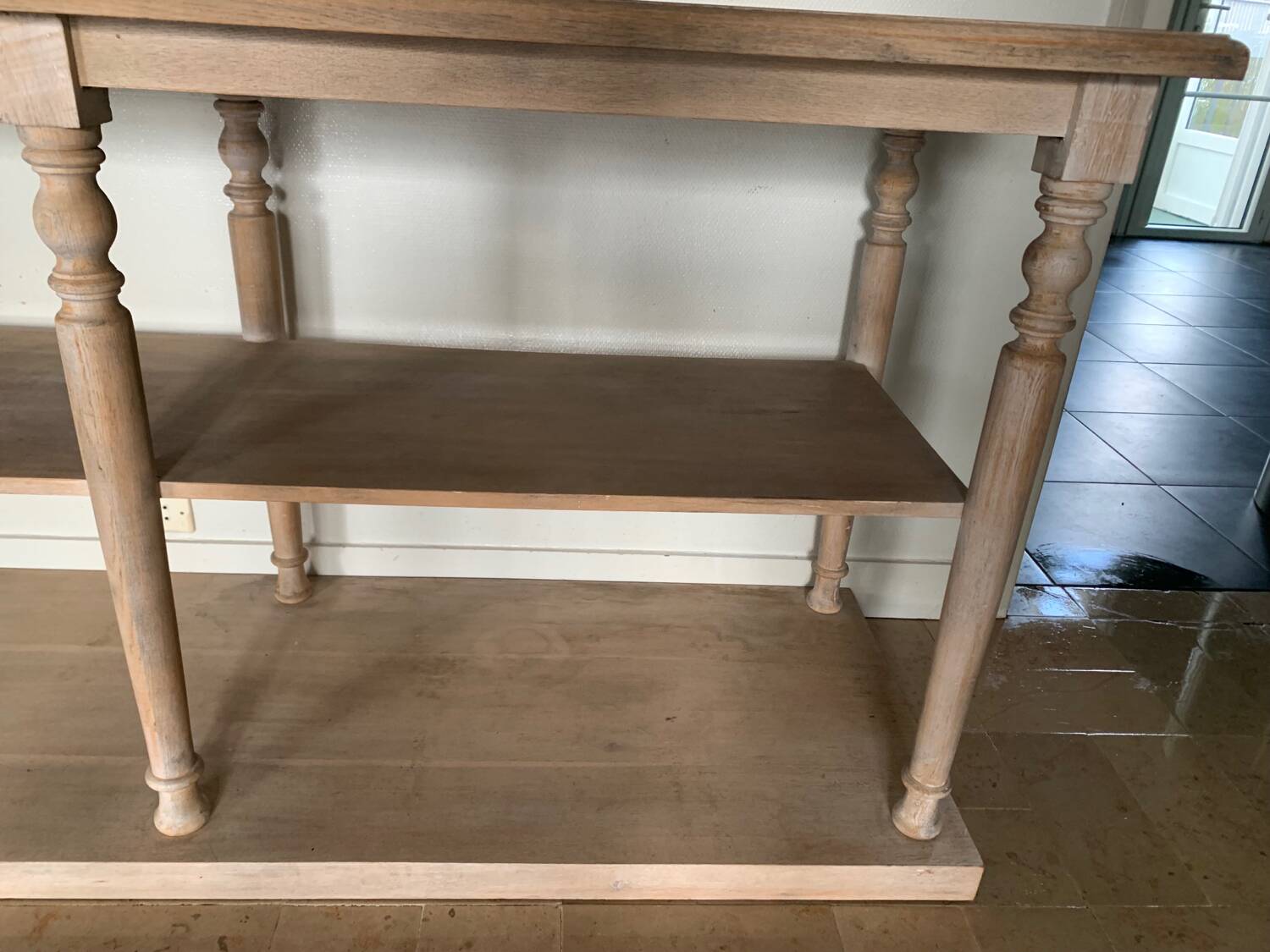 Interiors draper table