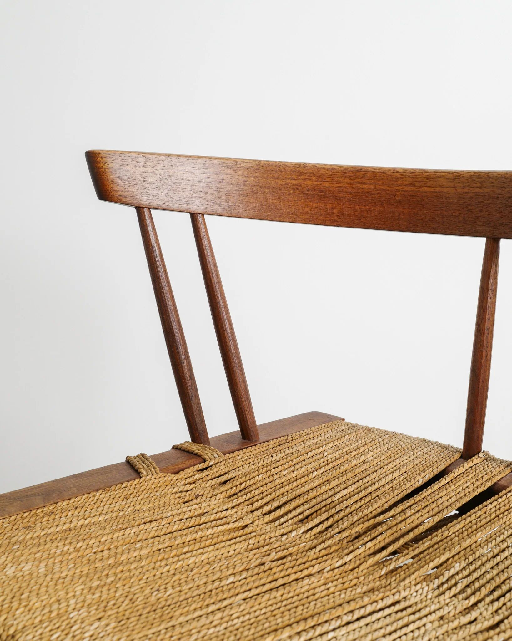 Chaise en bois "Grass" américaine du milieu du siècle par George Nakashima, années 1960.