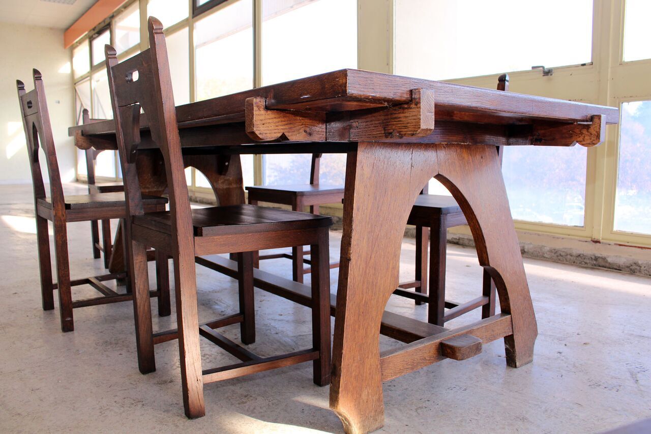 Table and 6 chairs set