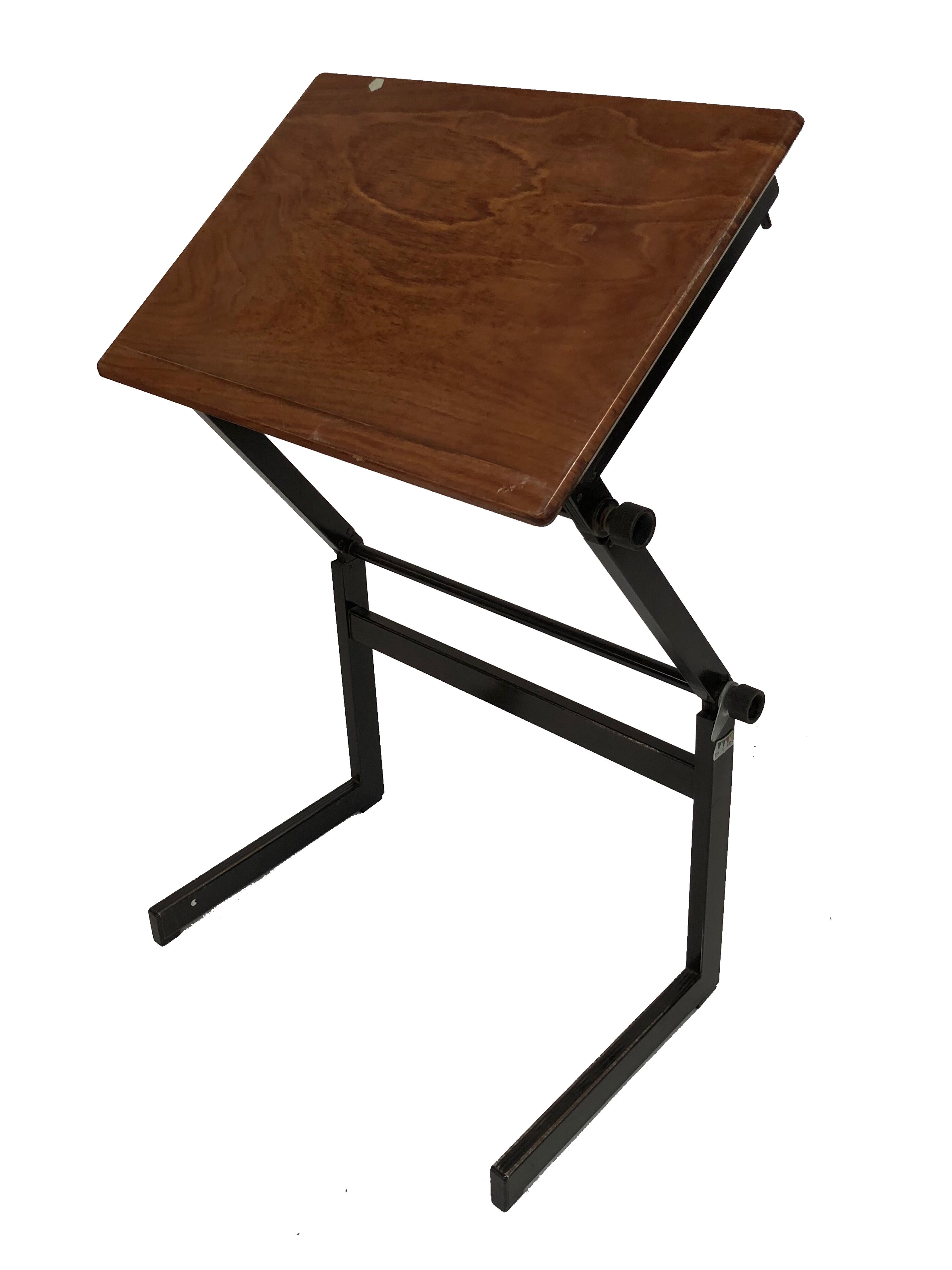 Bureau industriel des années 70 Pays-Bas Marko Galvanitas avec sa chaise