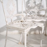 Vintage white garden table and chairs (c.1950). Set of 5 pieces.