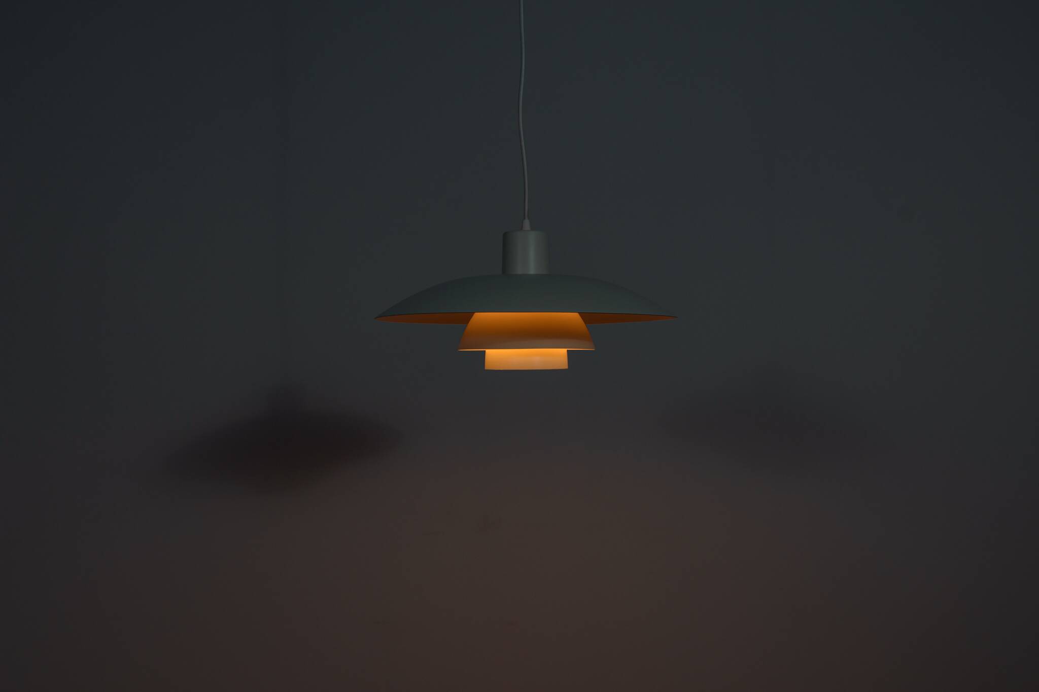 Suspension PH4 Mid-Century par Poul Henningsen pour Louis Poulsen, 1960s