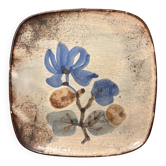 Assiette carrée en céramique – signée Gustave Reynaud (Atelier Ratte)
