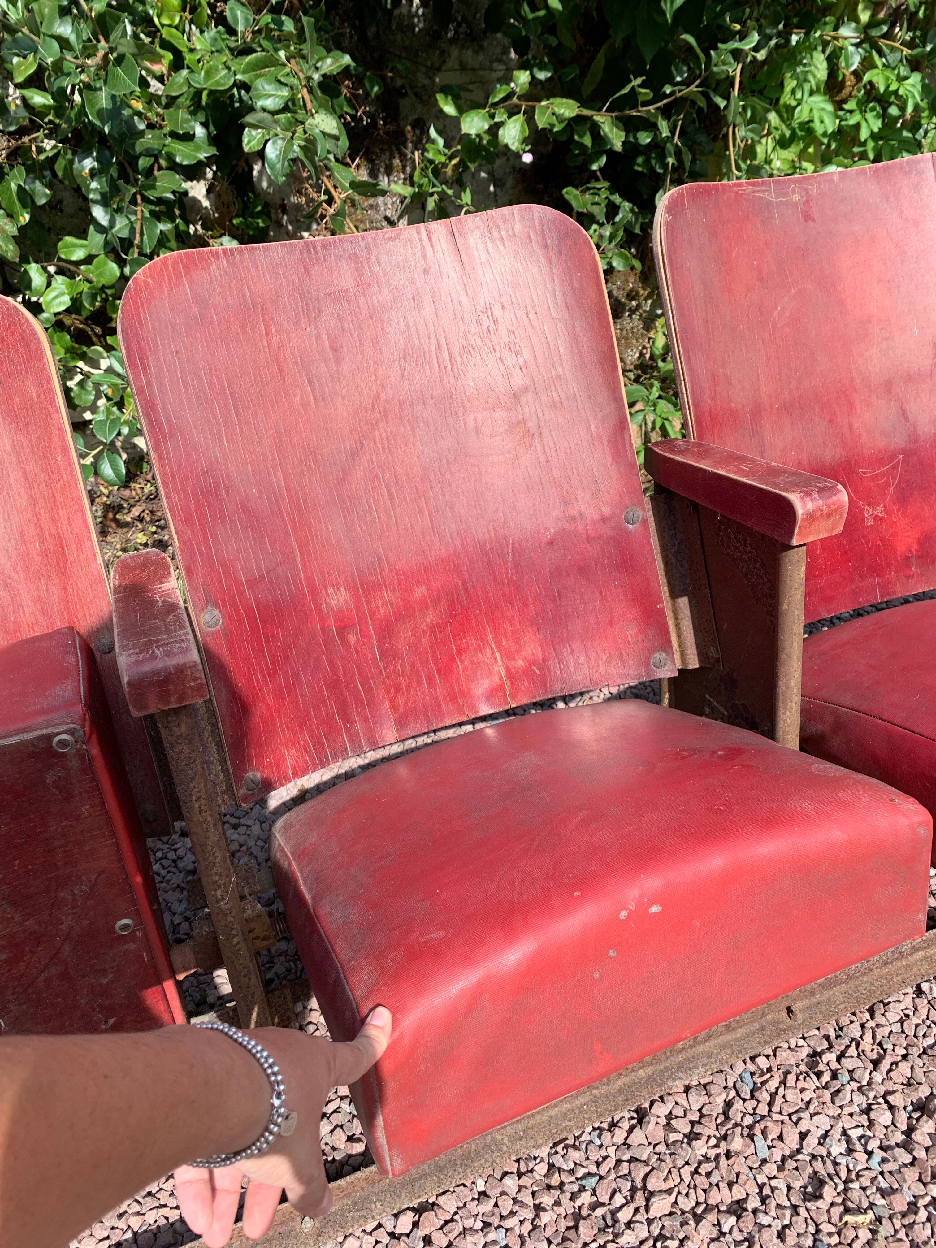 4-seated movie chairs