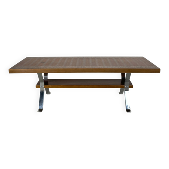 Table basse vintage avec plateau en cuivre et pieds chromés