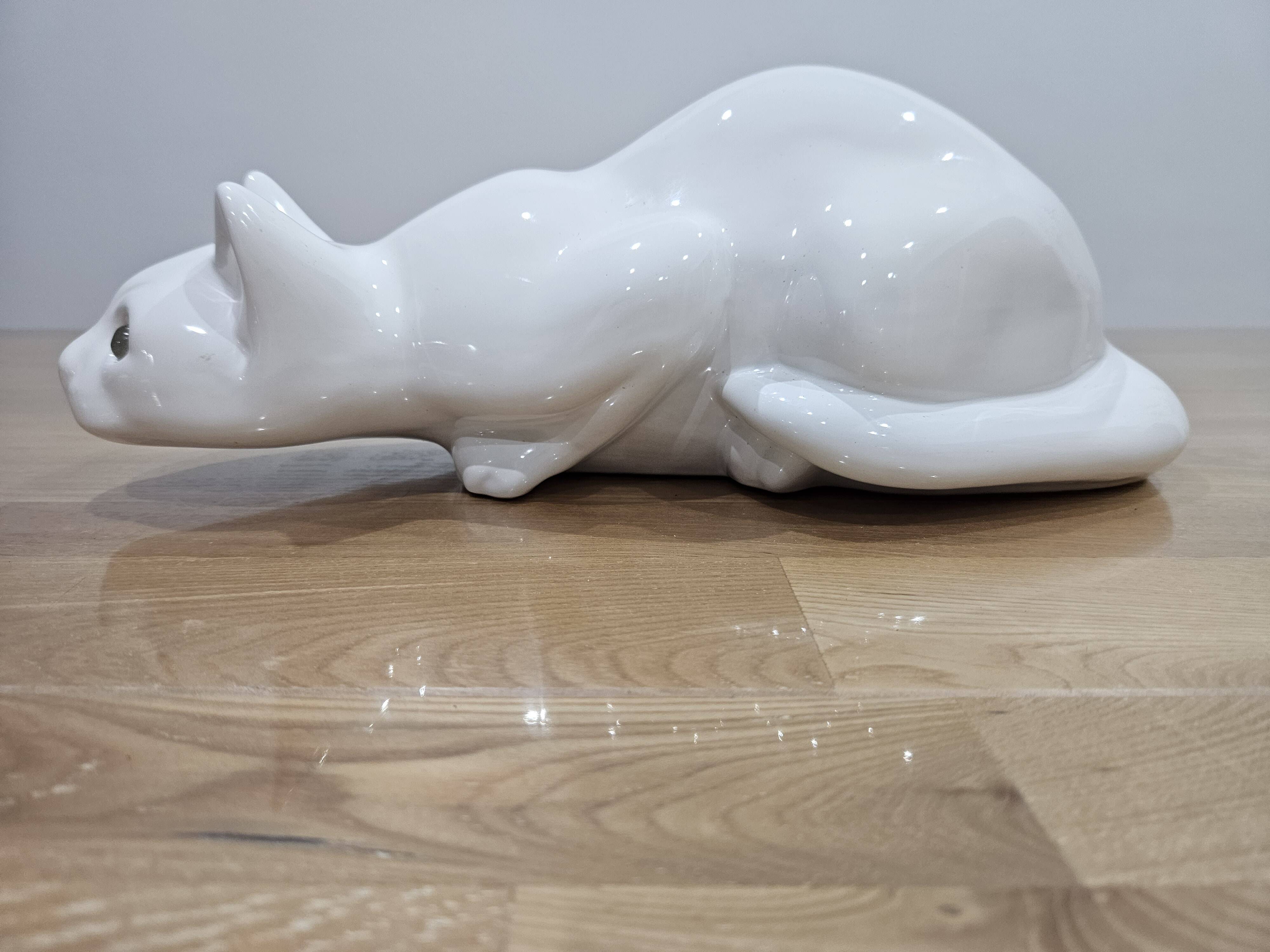 Elpa Alcobaca Portugal Ceramic White Cat Blue Glass Eyes, 1980s