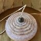 Suspension Art Deco opaline verre Clichy rose filet or