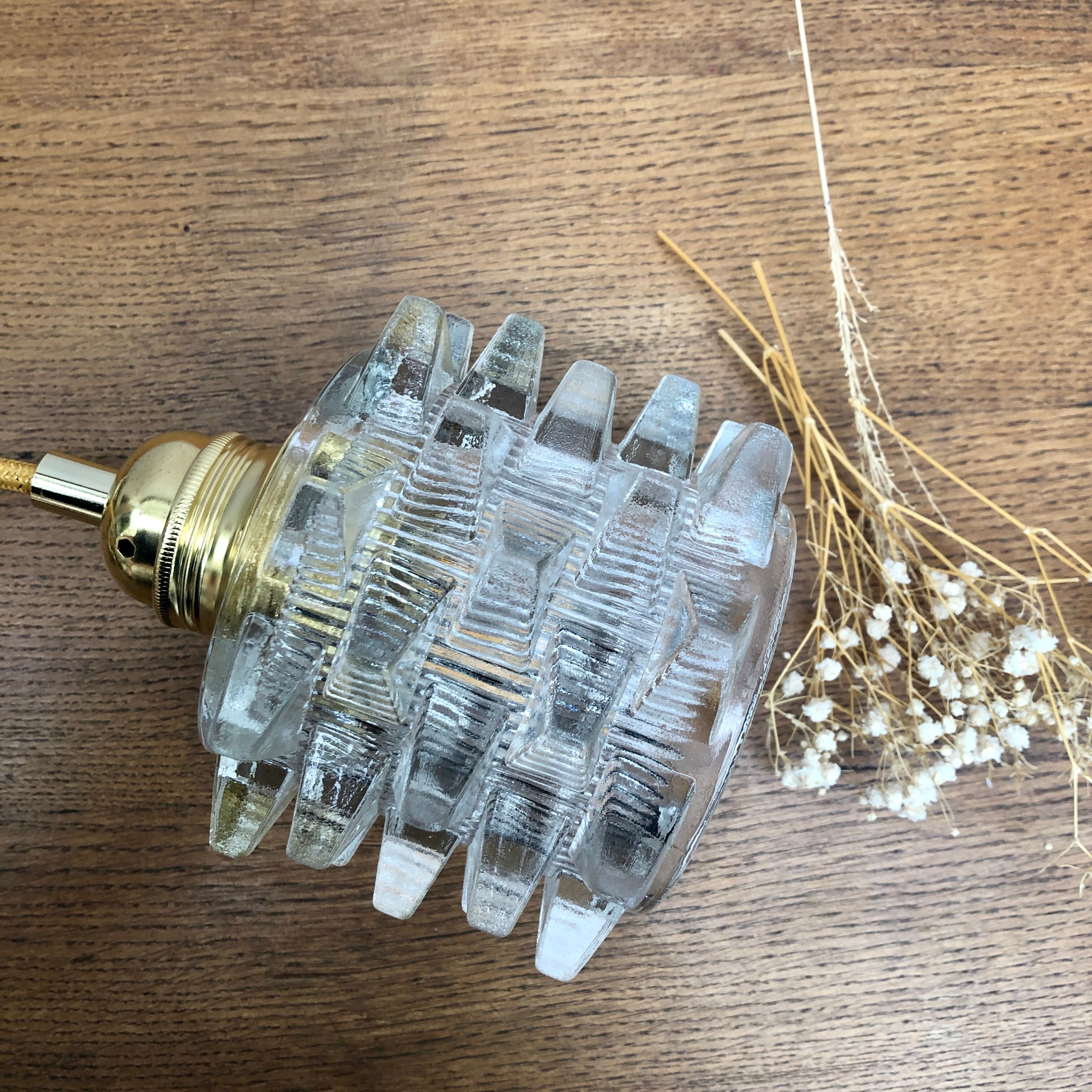 Vintage moulded glass tulip walker