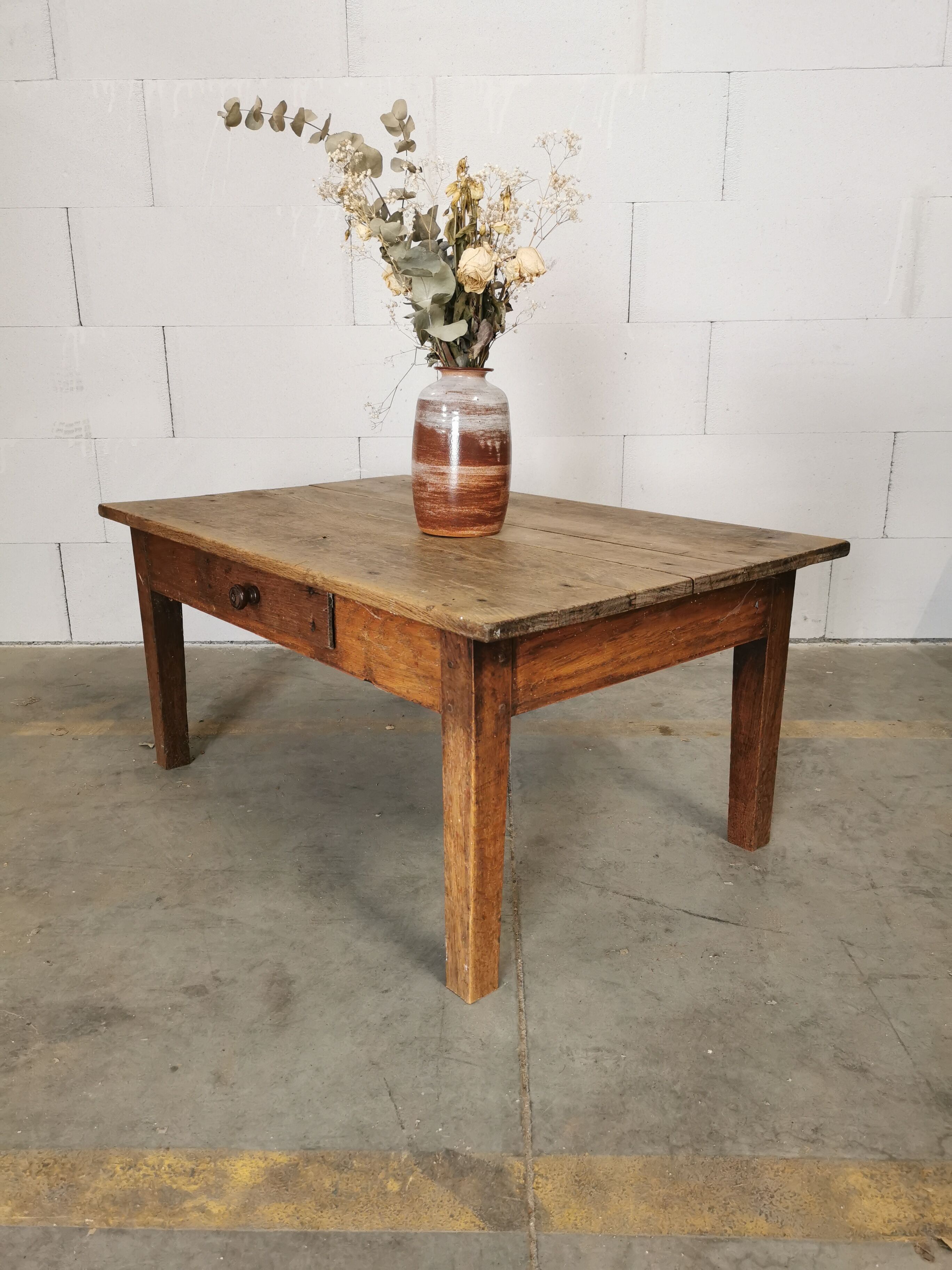 Table basse de ferme