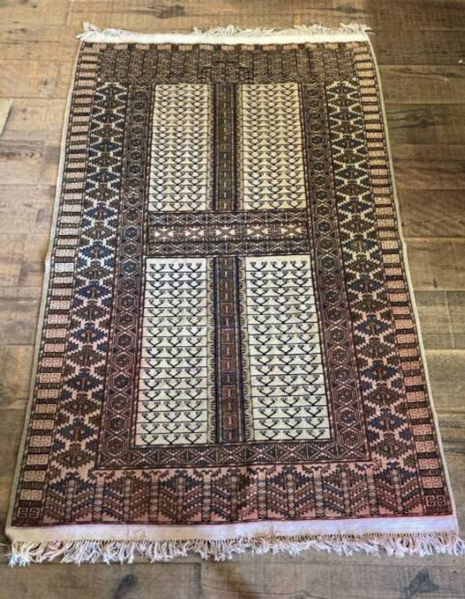 Beige wool Persian rug 210x130