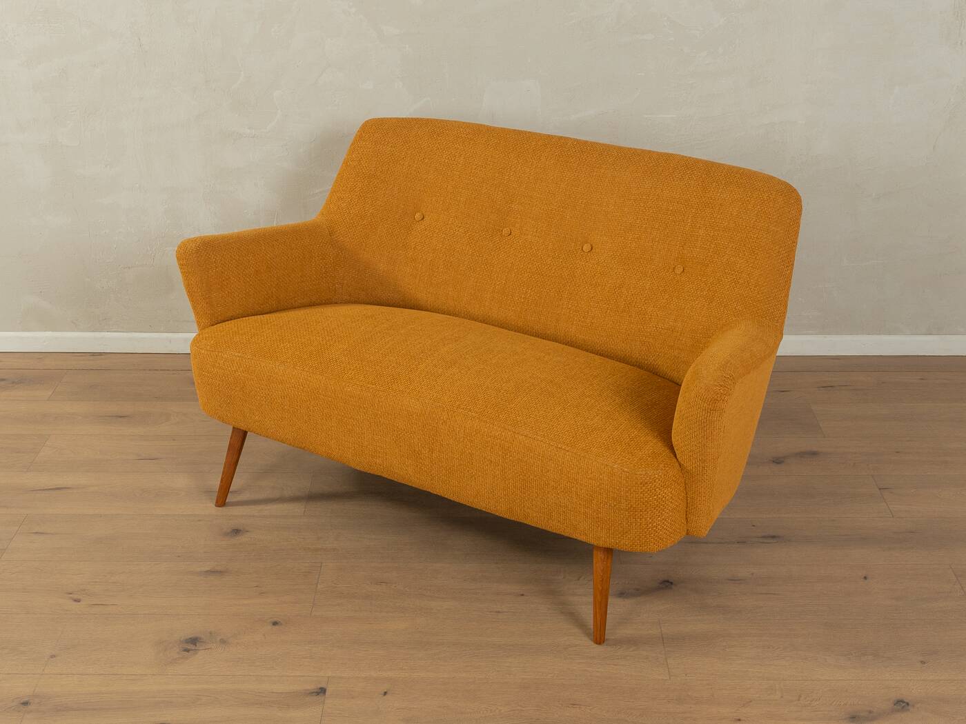 Charming cocktail sofa