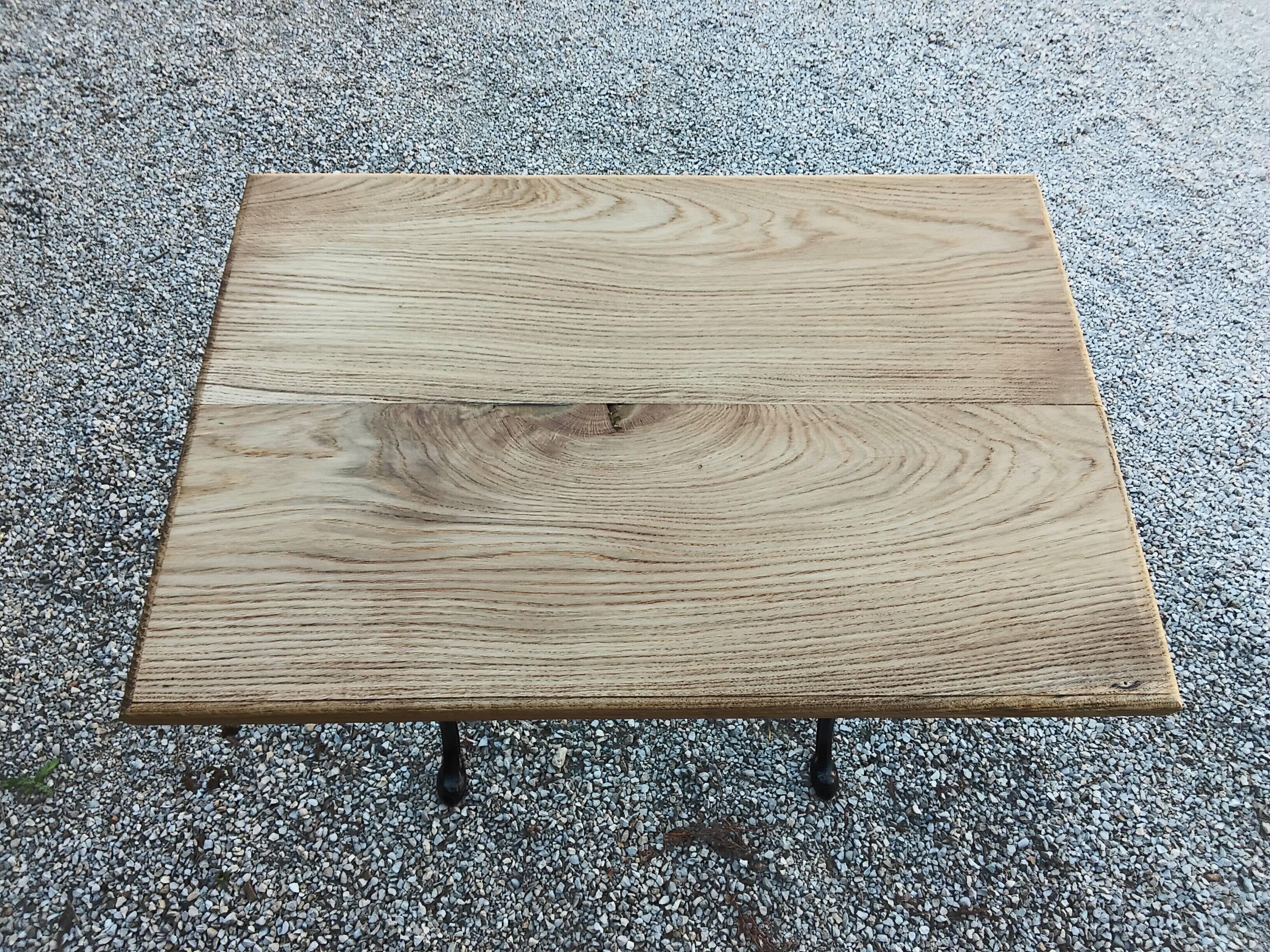 Table de bistrot