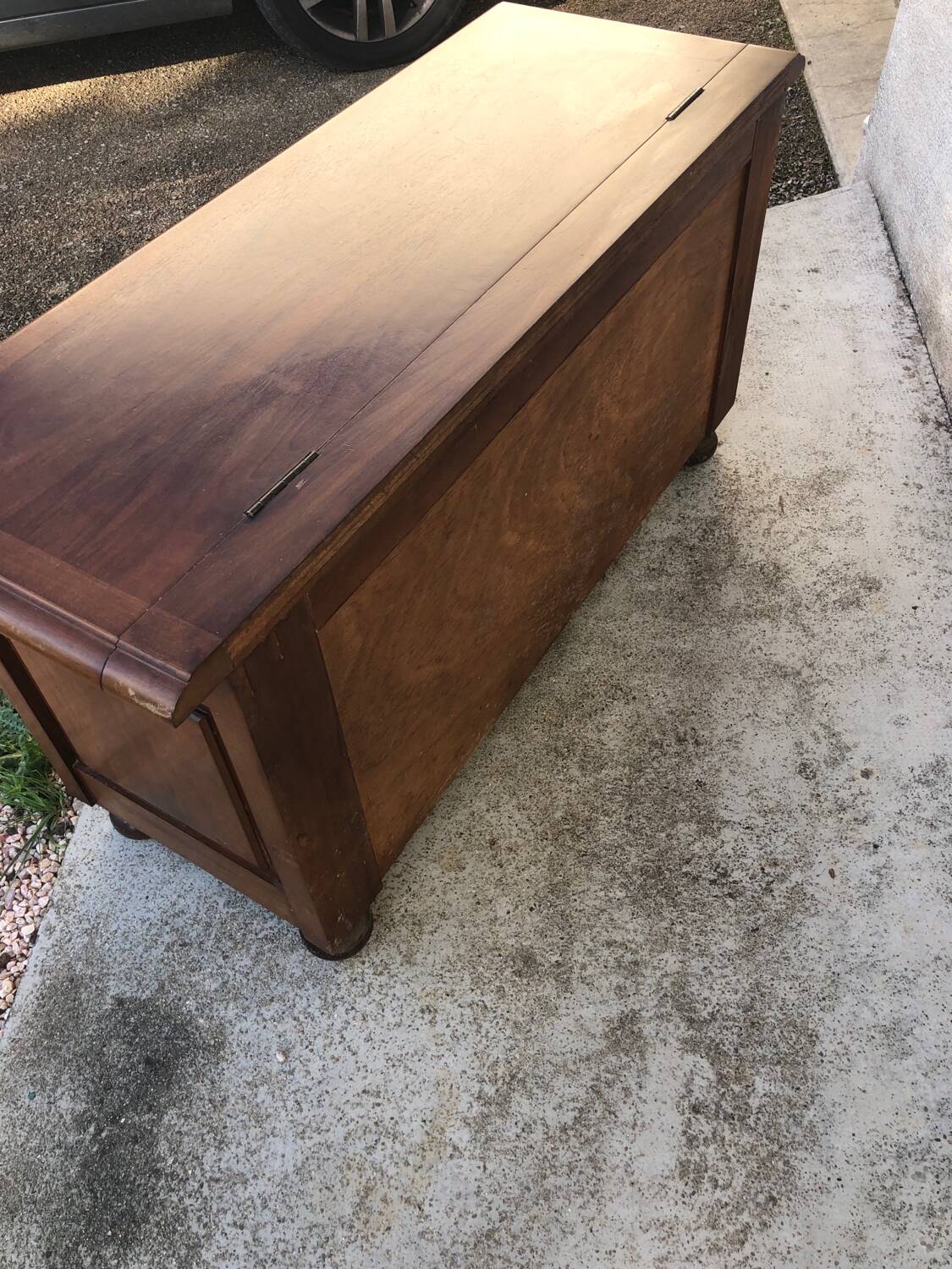 Chest, trunk in old oak