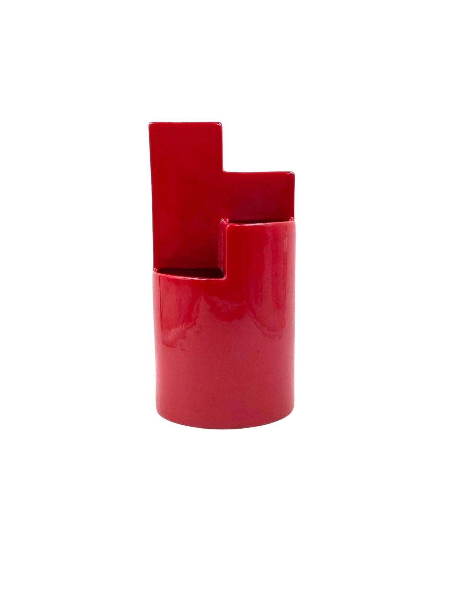 Franco Bettonica, red ceramic vase mod. fb1, Gabbianelli Italy ca. 1970