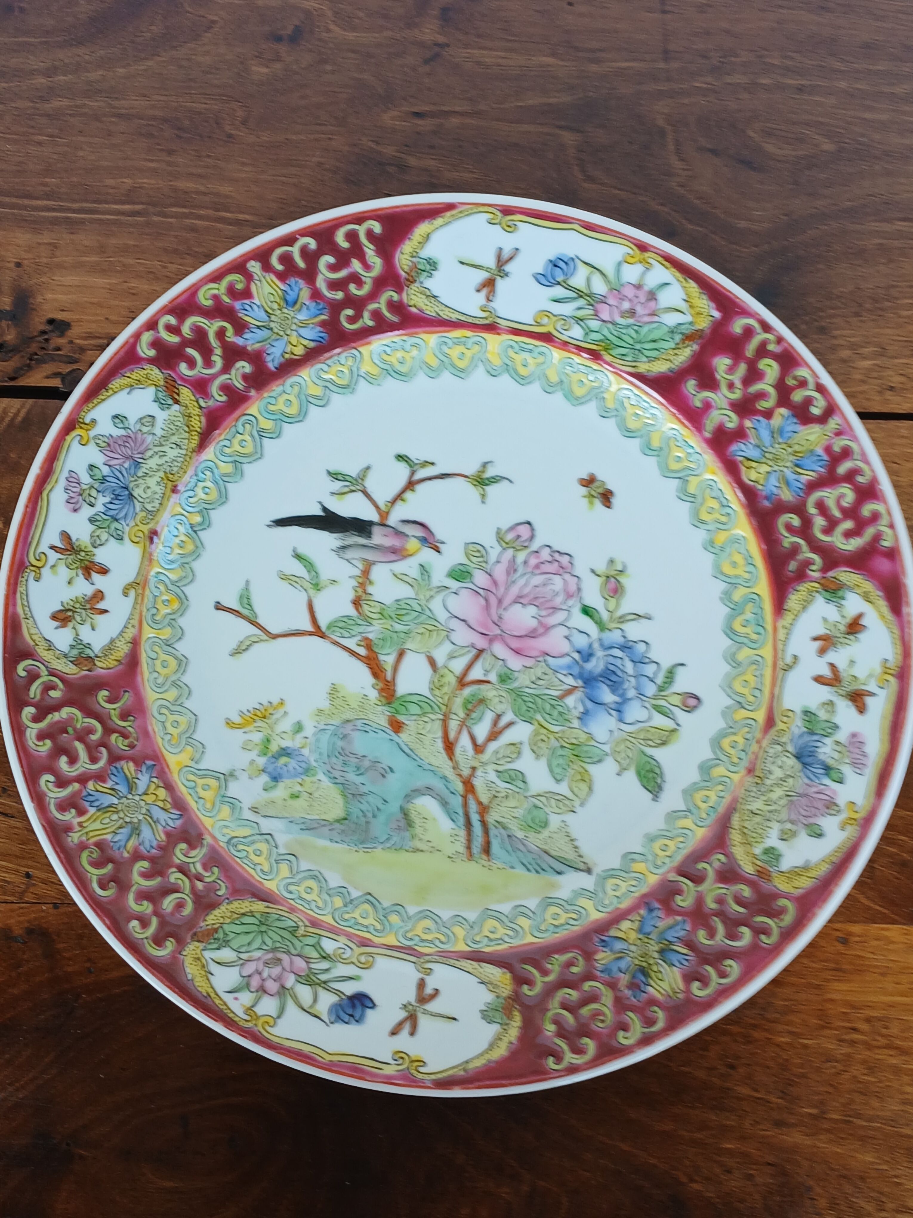 Vintage Chinese collector's plate from the 1940s.
