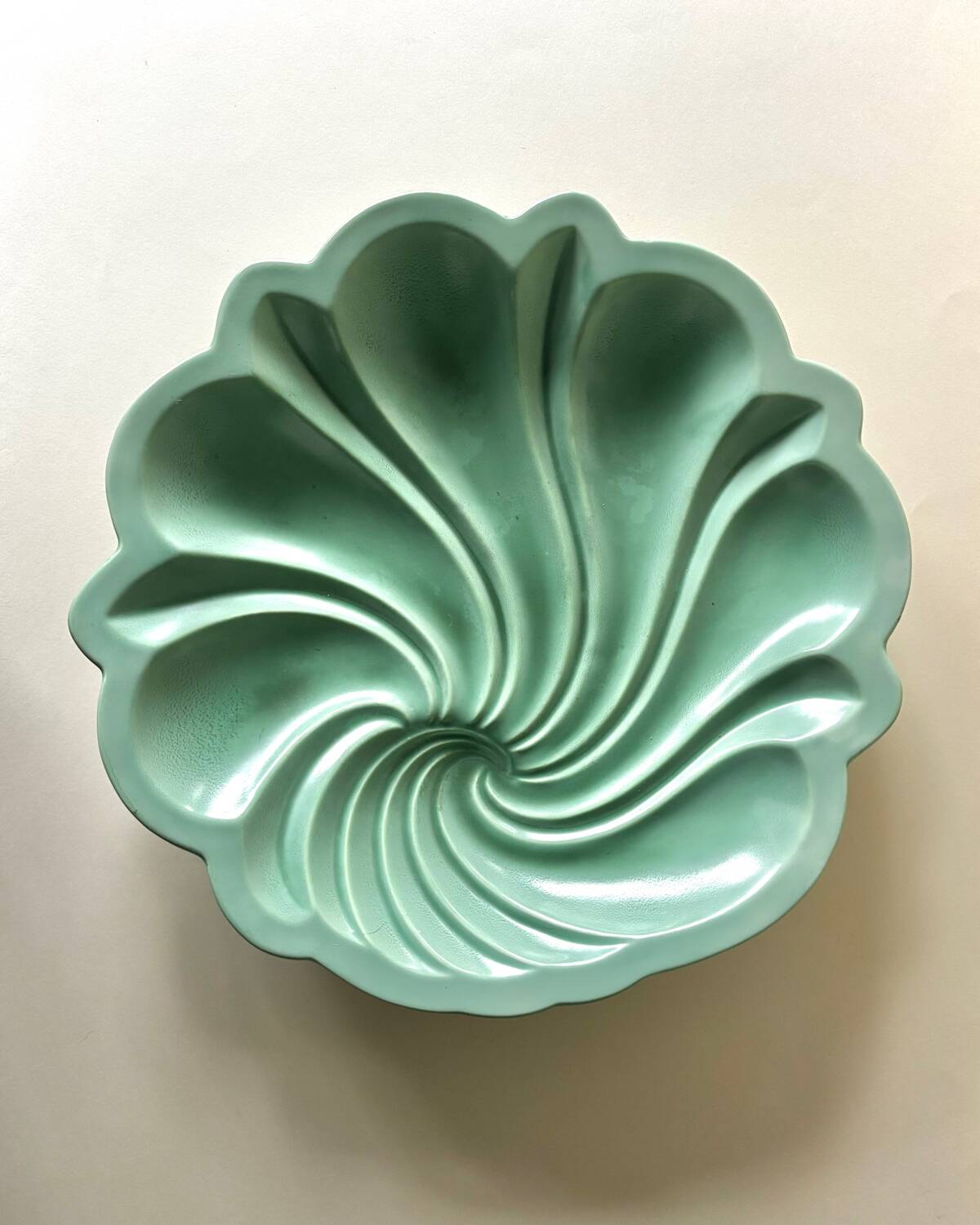Grand Plat Celadón  pour Gefle Porslinsfabrik 1930s