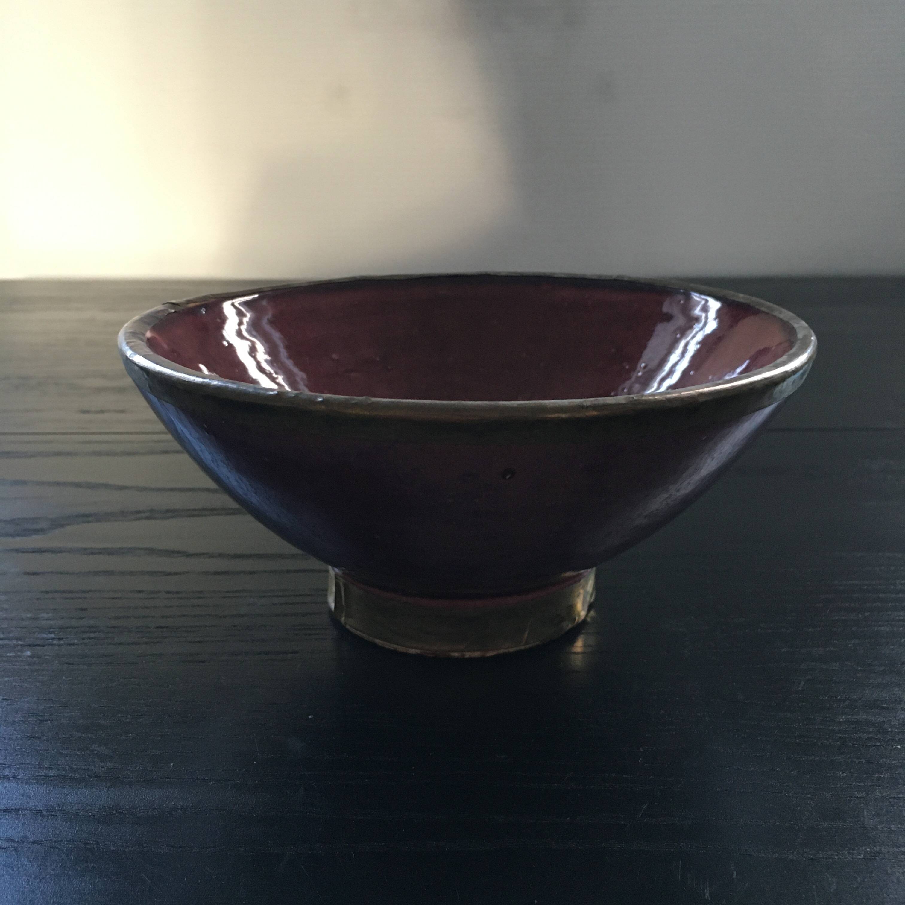 Patinated dark pink tamegroute dish