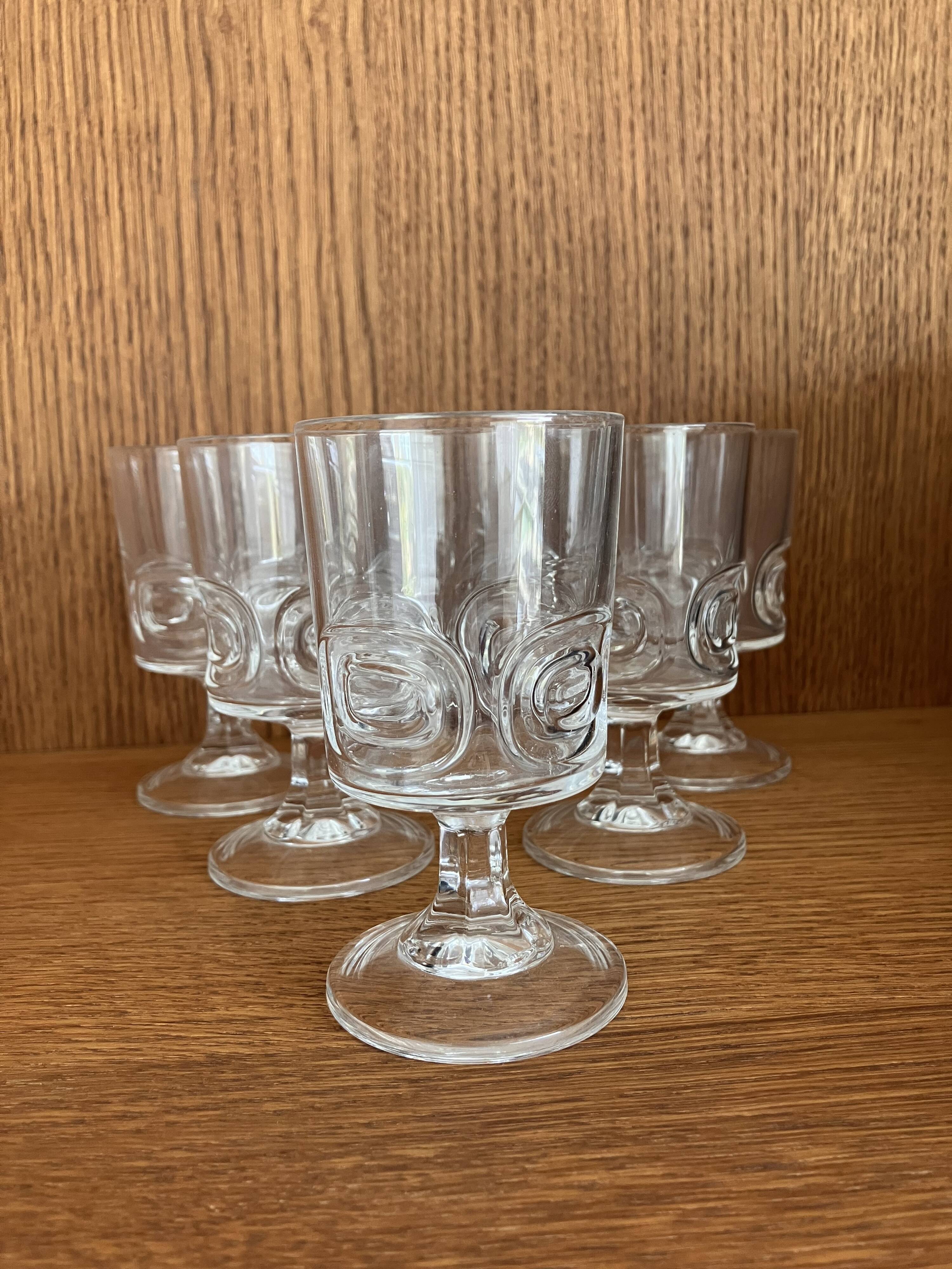 Wine or liqueur glasses from the 1970s, crystal from Arques.