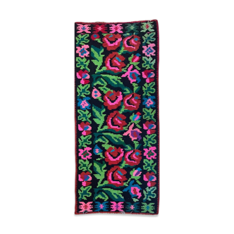 Moldavian runner rug with roses