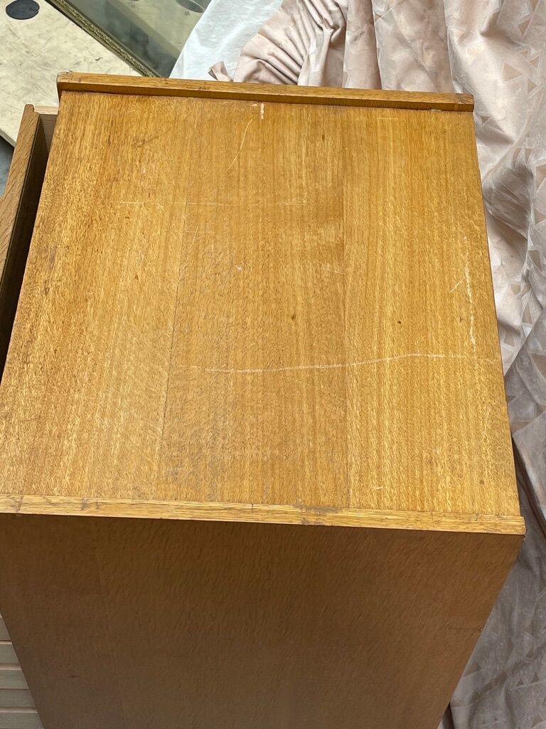 Scandinavian style drawer cabinet