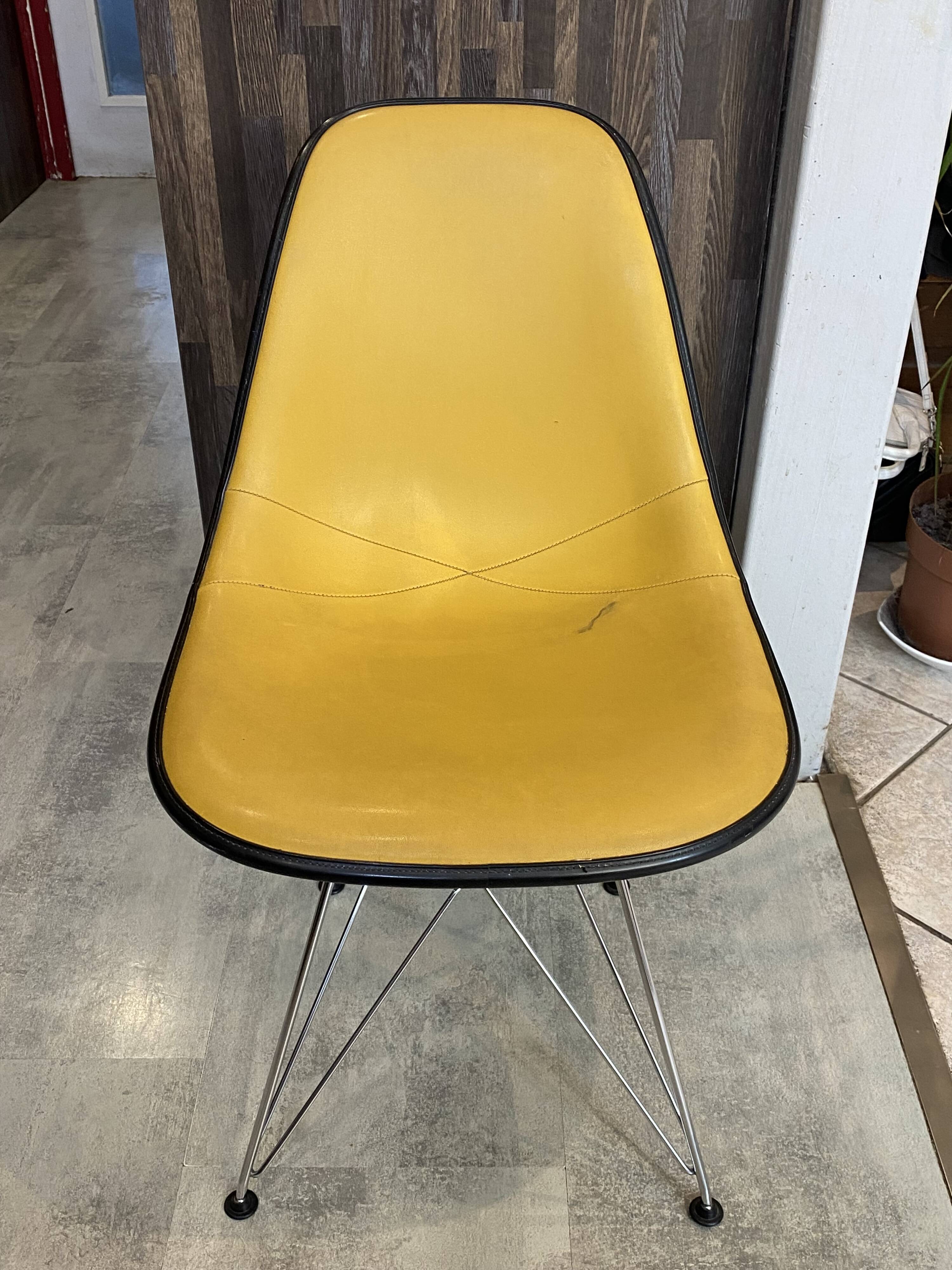 Fibreglass chair skai vinyl DSR Eiffel yellow Eames Herman Miller