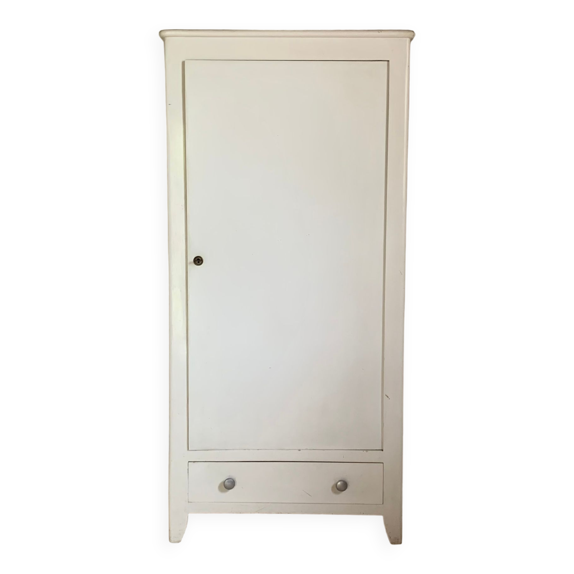 Armoire parisienne