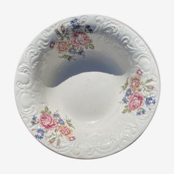 White salad bowl with relief and pink flowers