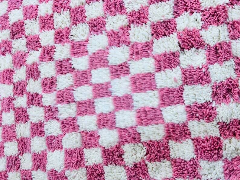 Traditional handmade Berber rug, size 2/3 m.