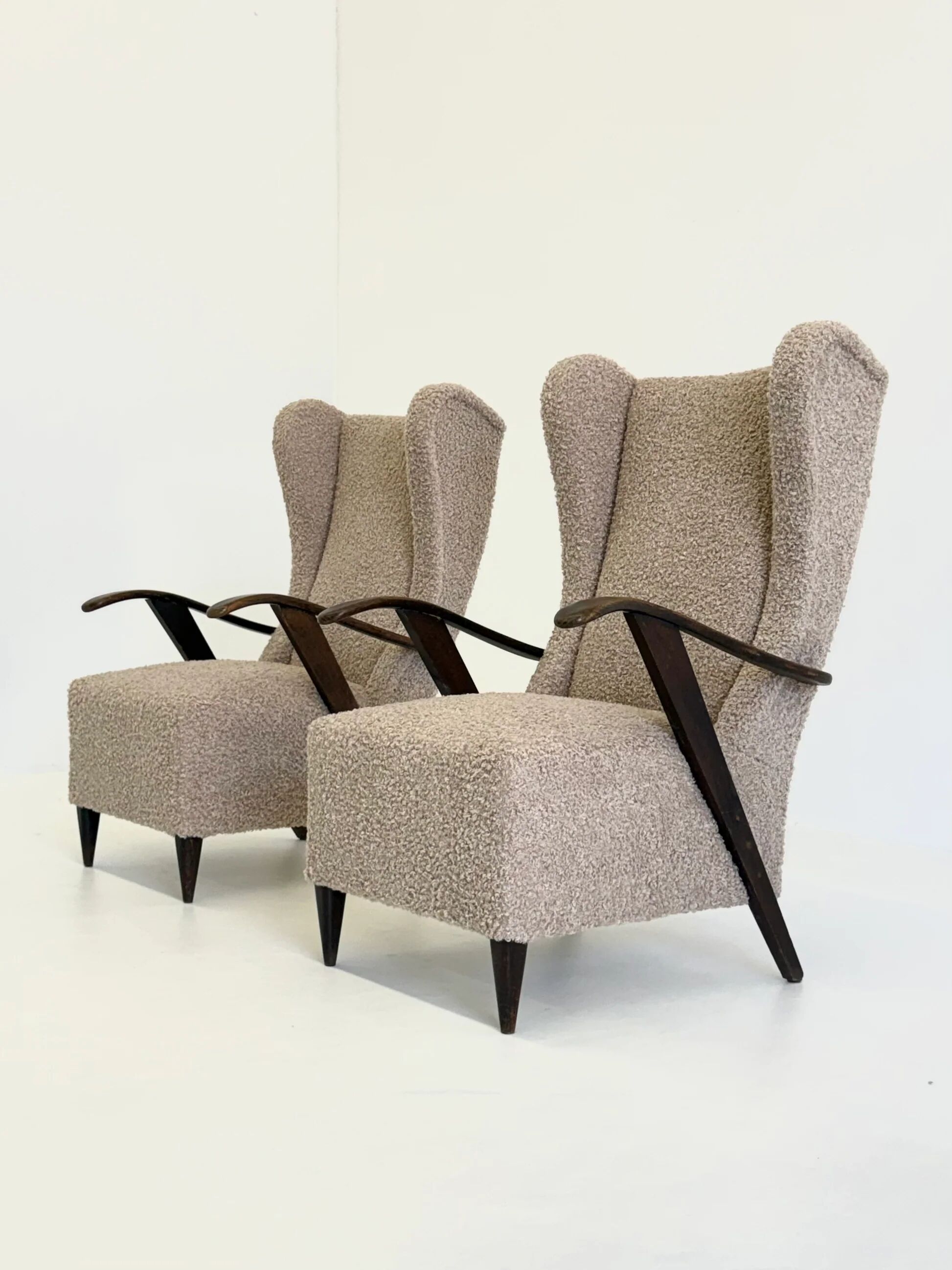 Melchiorre Bega armchair in beige bouclé