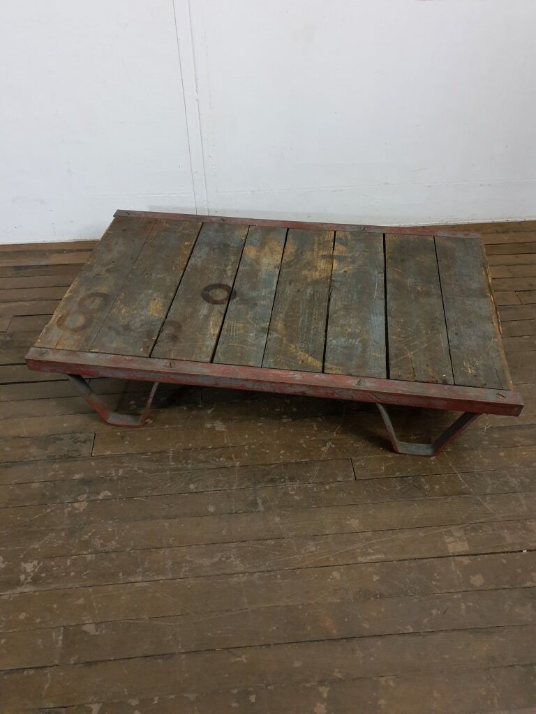 Palette d'usine industrielle