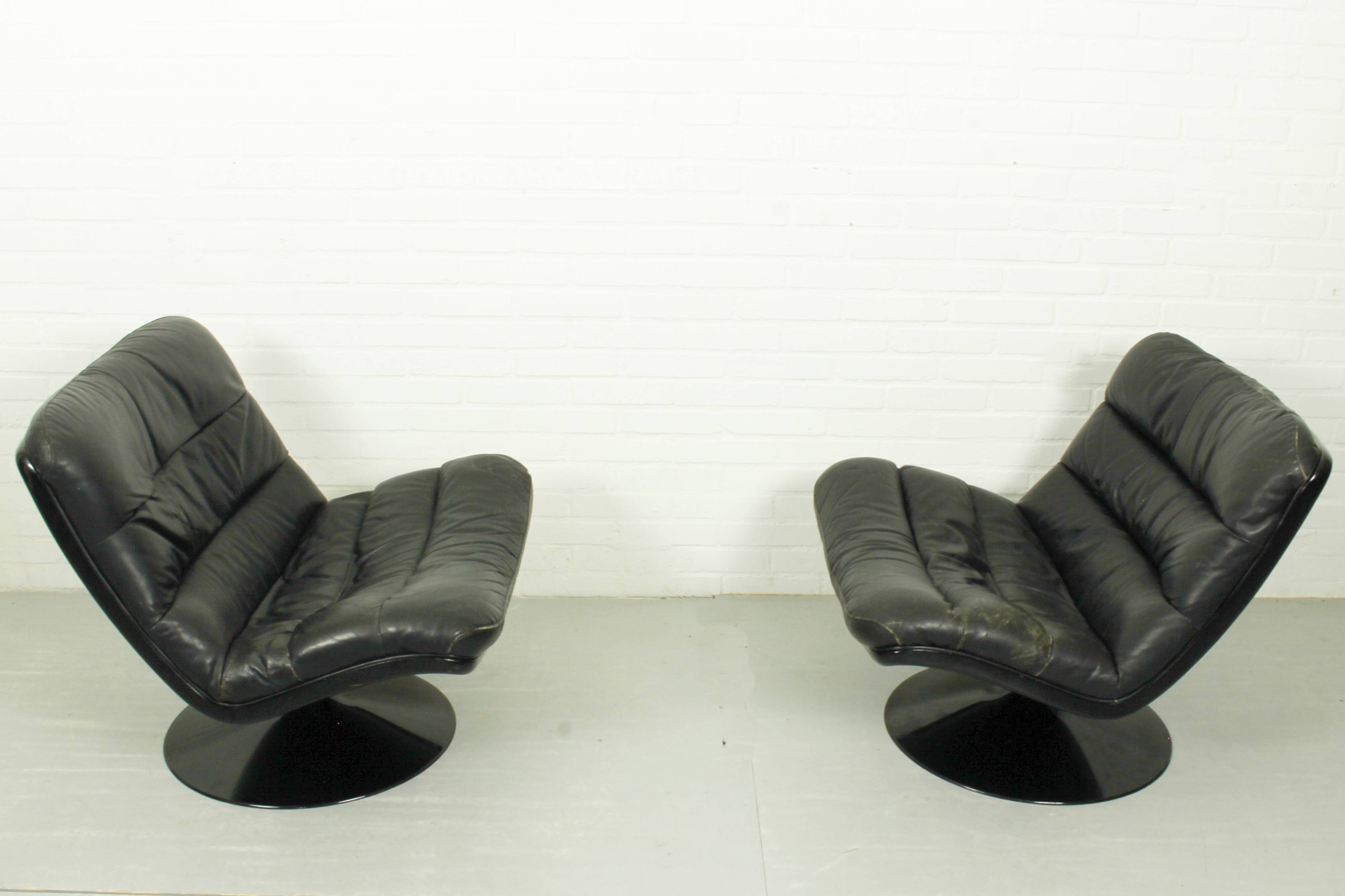 Set of 2 Vintage Dutch design F978 swivel chairs by Geoffrey Harcourt for A