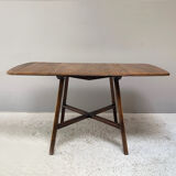 Table "old colonial 377"  par Lucian Ercoloni pour Ercol