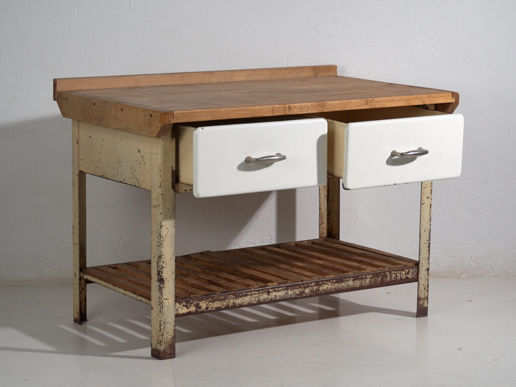 Industrial work table – Czech Republic (c.1950)