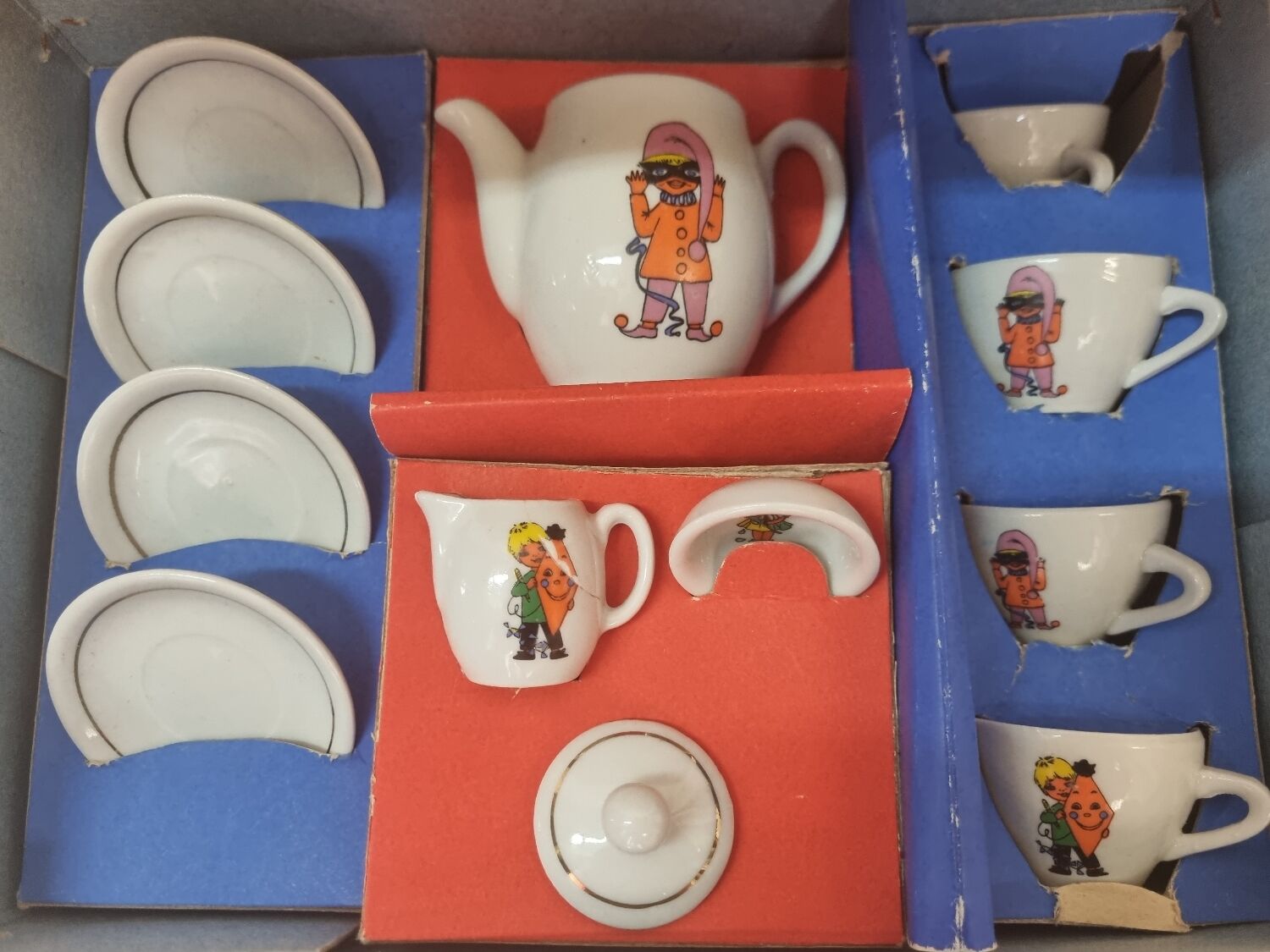 Dînette porcelaine de 1970