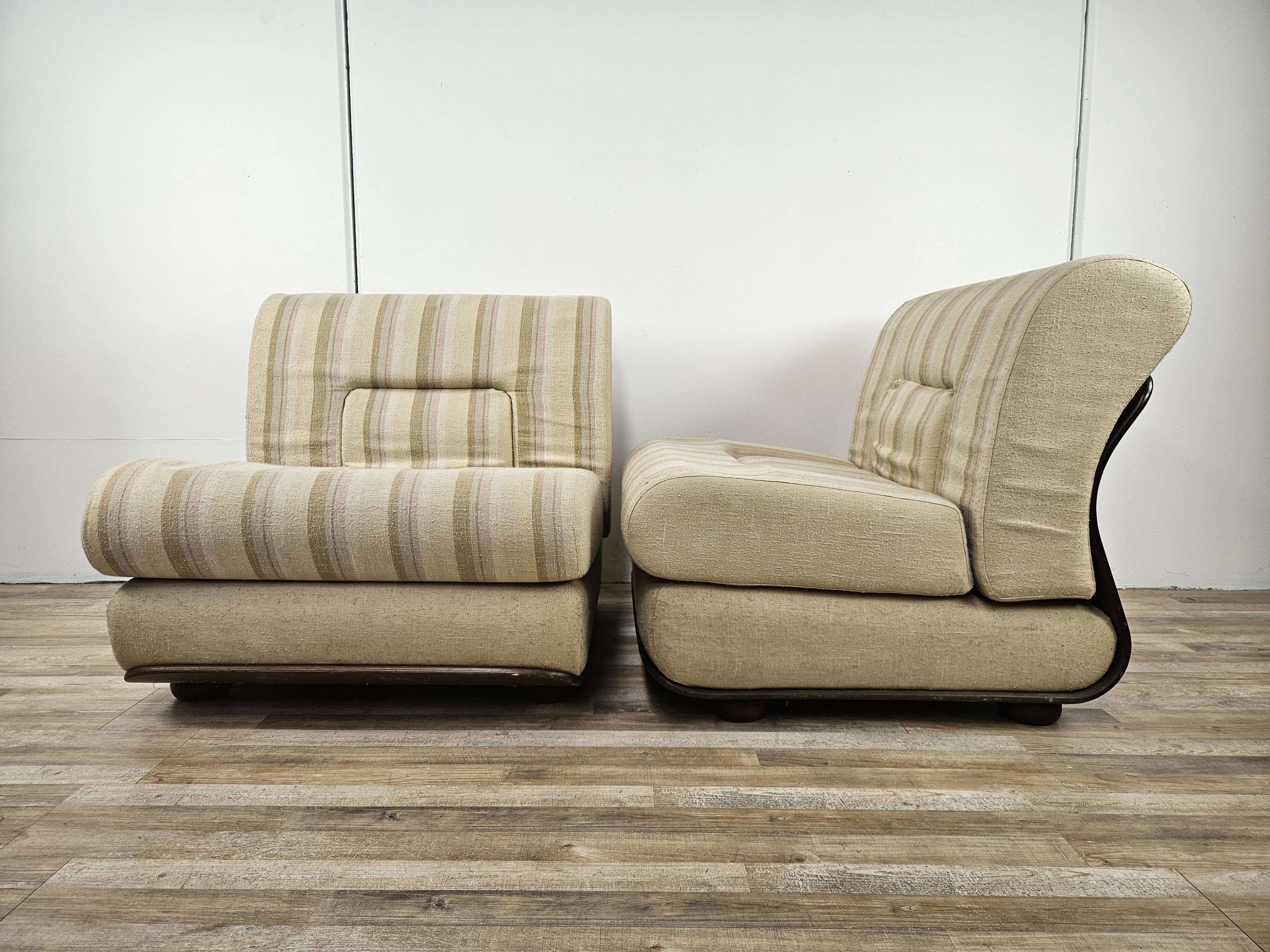 Fauteuils italiens du milieu du siècle en bois et tissu