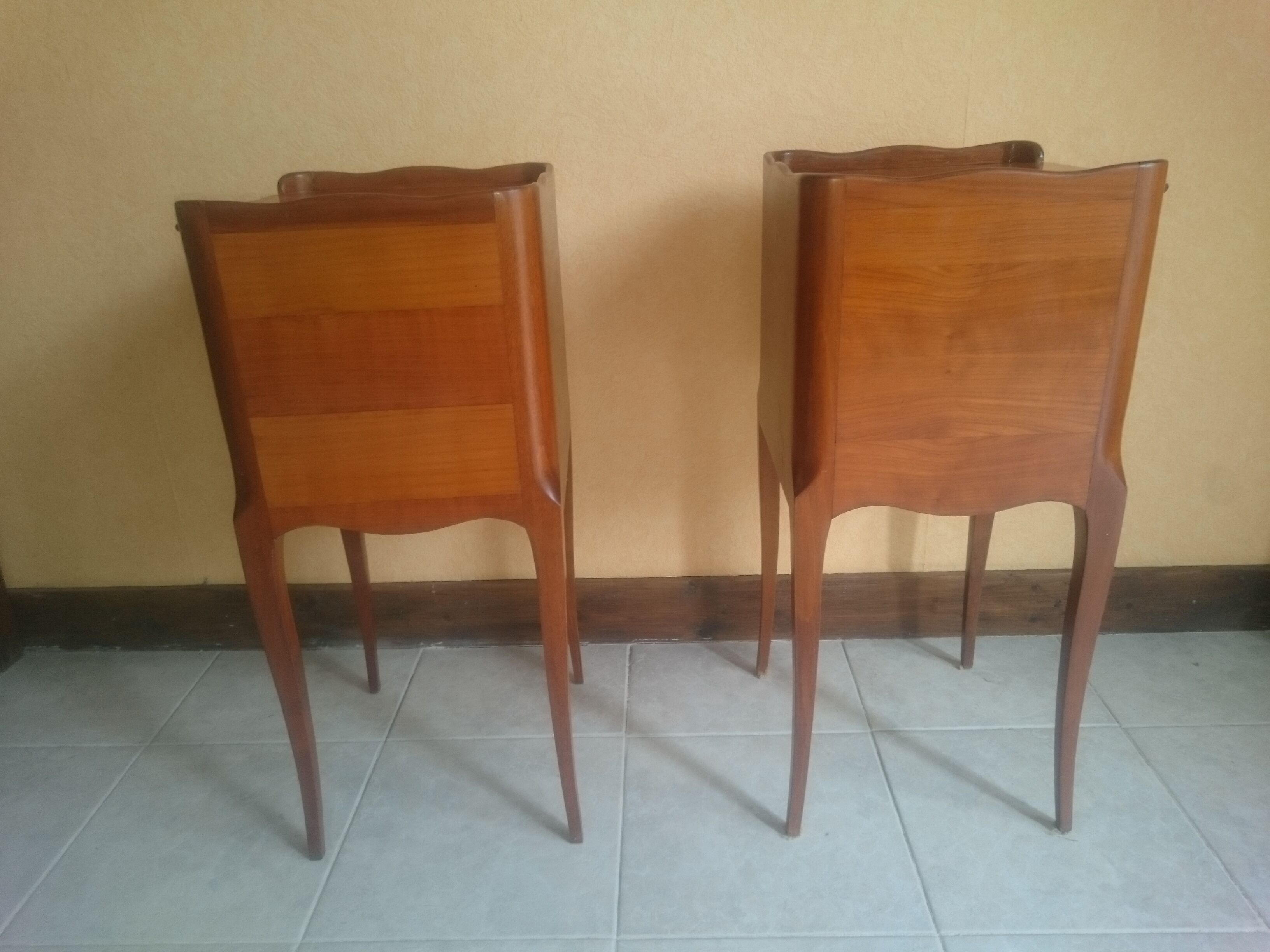 Nightstands style Louis XV