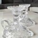 Paire de bougeoirs à main - Verre moulé de Portieux/Vallerysthal figurant une tortue