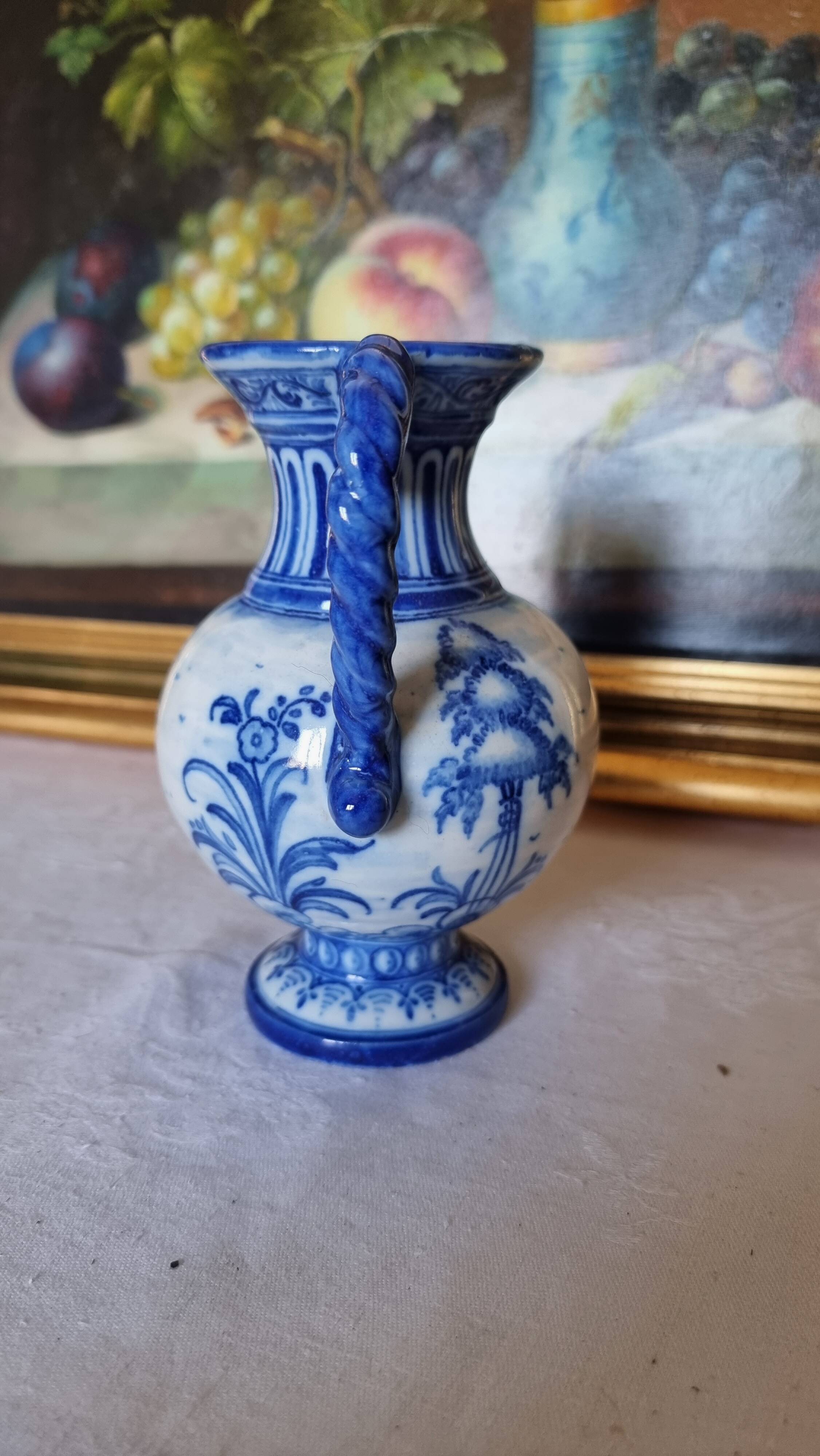 Ceramic pitcher from the Spanish manufacture Talavera de la Reina.