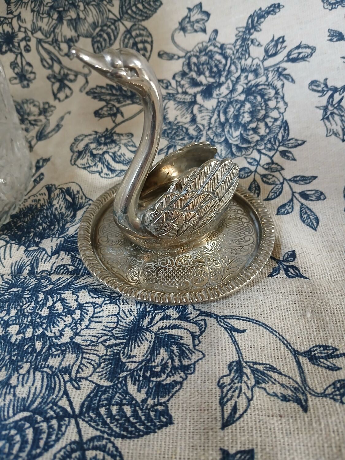 Antique candy dish/biscuit bucket