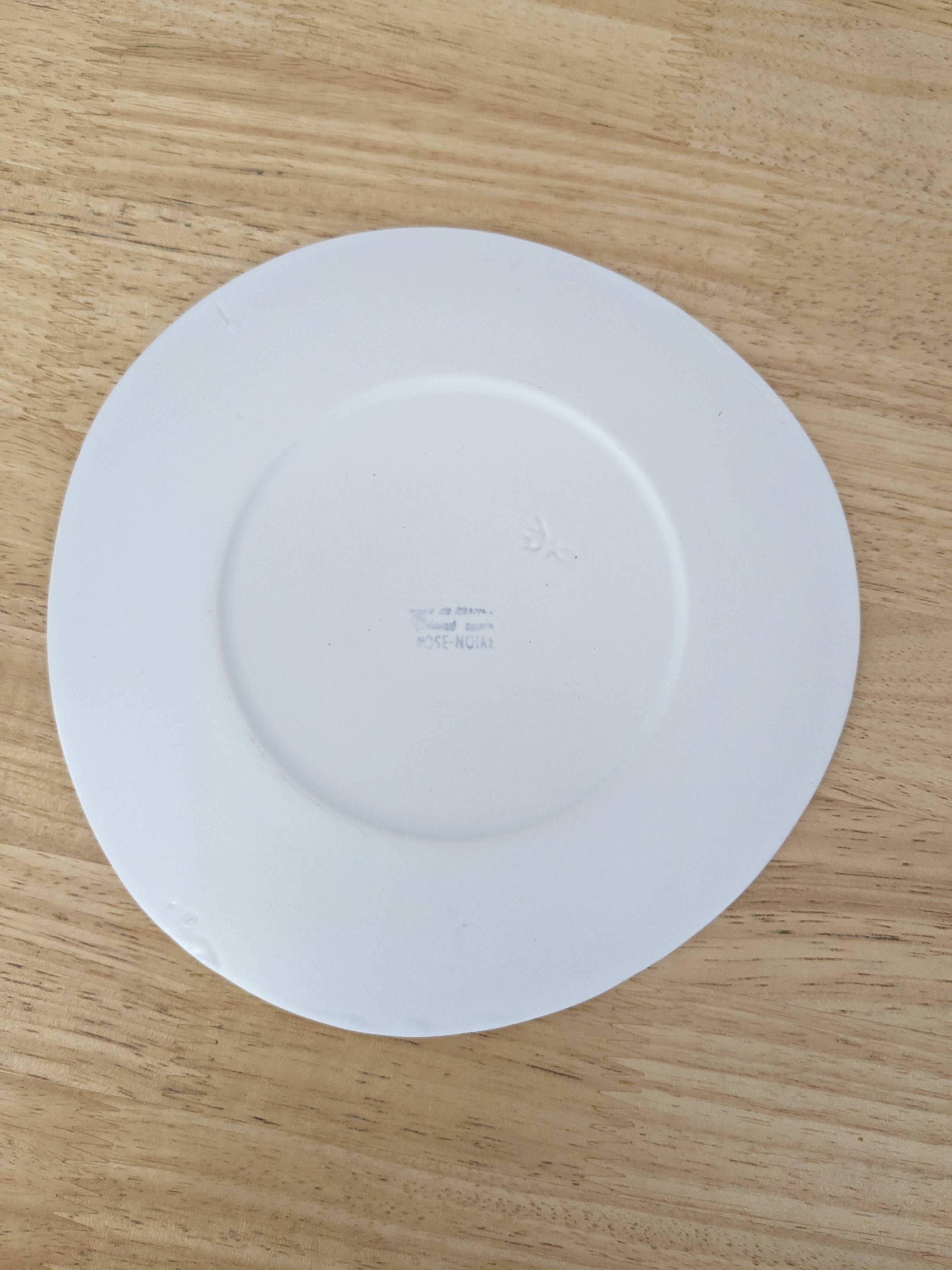 12 assiettes à dessert Niderviller modèle "Rose noire"