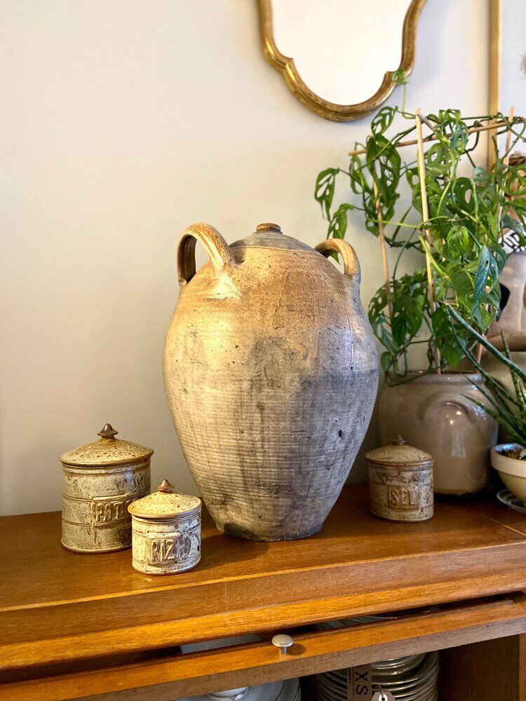 Enamelled ceramic jar