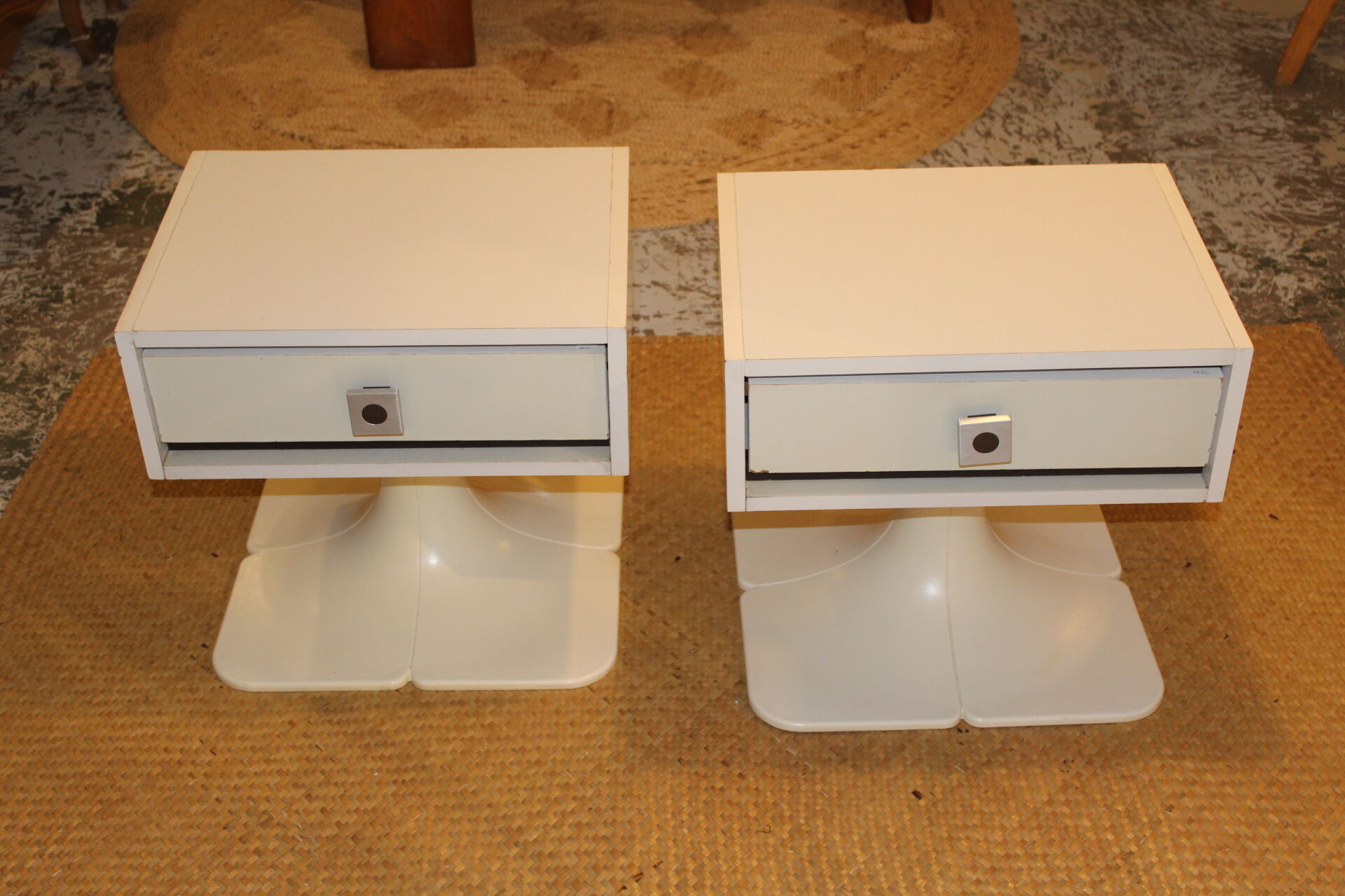 Pair of nightstands 70s