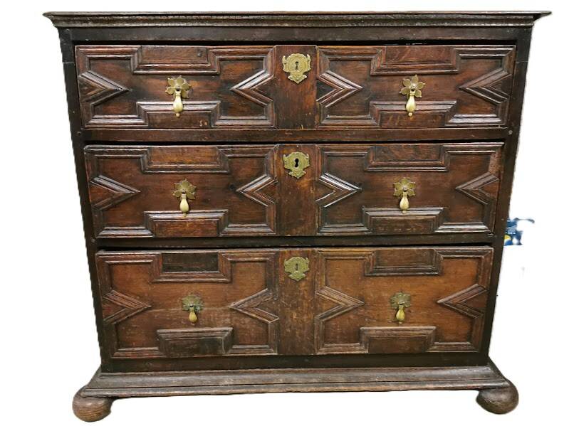 Rare oak chest of drawers | louis xiii / jacobean style | 17th century